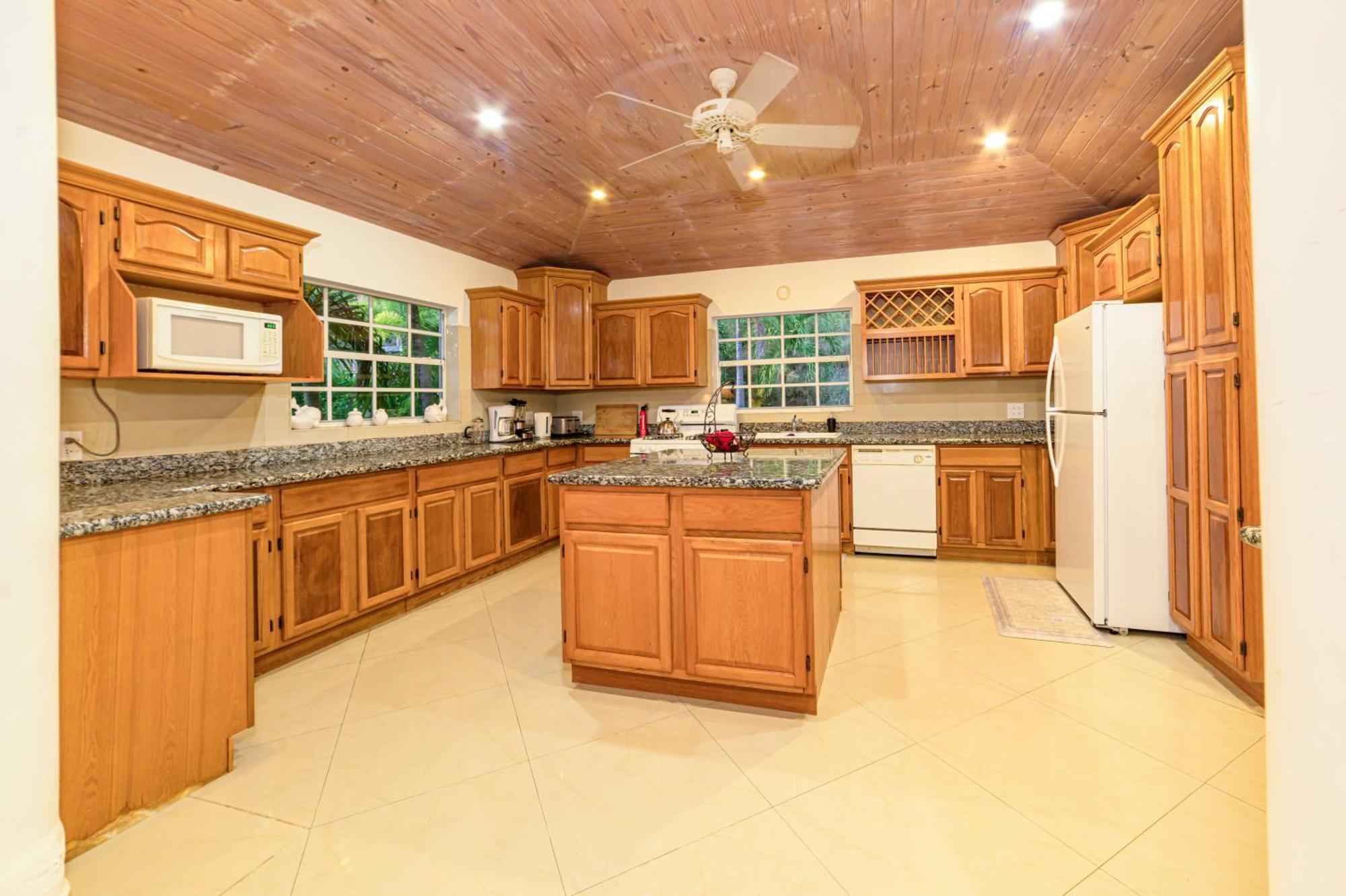Fort Shelley Cades Bay Екстер'єр фото